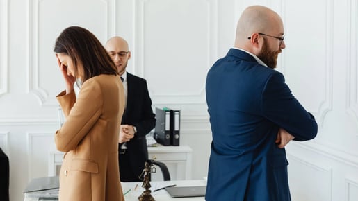 ¿Cómo elegir a un abogado de divorcio?